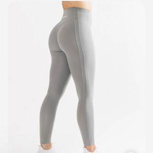 Pulse Kinetic Leggings